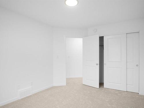 18 905 172 Street, Edmonton, AB - Indoor Photo Showing Other Room