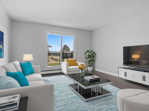 212 600 Kirkness Road, Edmonton, AB - Indoor Photo Showing Living Room