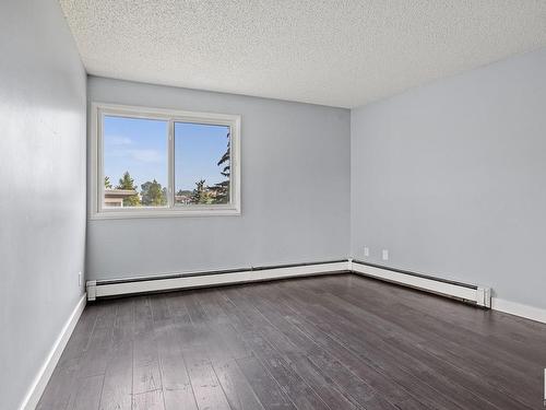 212 600 Kirkness Road, Edmonton, AB - Indoor Photo Showing Other Room