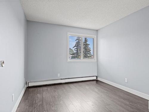 212 600 Kirkness Road, Edmonton, AB - Indoor Photo Showing Other Room