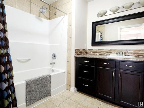 11328 86 Street, Edmonton, AB - Indoor Photo Showing Bathroom