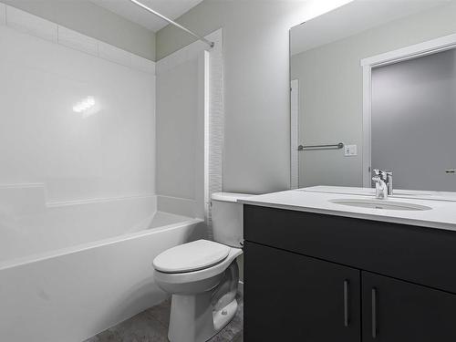 1652 13 Street, Edmonton, AB - Indoor Photo Showing Bathroom