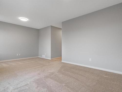 1652 13 Street, Edmonton, AB - Indoor Photo Showing Other Room