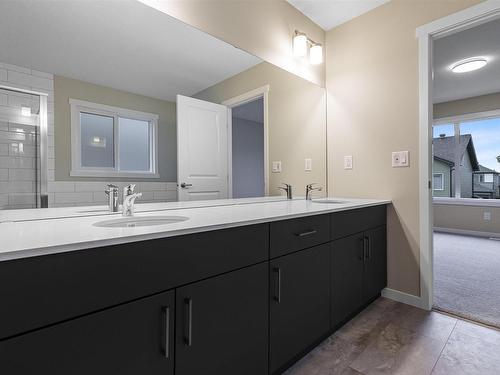 1652 13 Street, Edmonton, AB - Indoor Photo Showing Bathroom