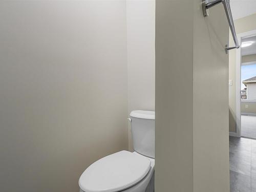 1652 13 Street, Edmonton, AB - Indoor Photo Showing Bathroom