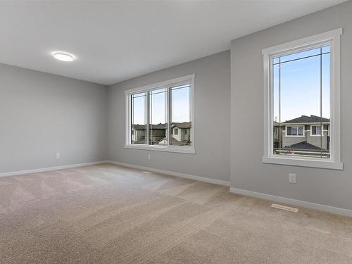 1652 13 Street, Edmonton, AB - Indoor Photo Showing Other Room