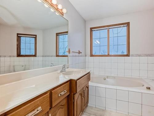 7008 157 Avenue, Edmonton, AB - Indoor Photo Showing Bathroom