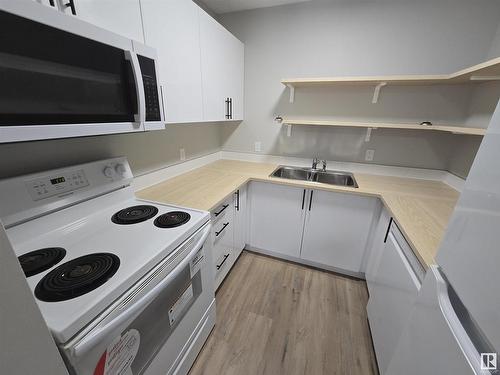 4529 50 Avenue, Cold Lake, AB - Indoor Photo Showing Kitchen