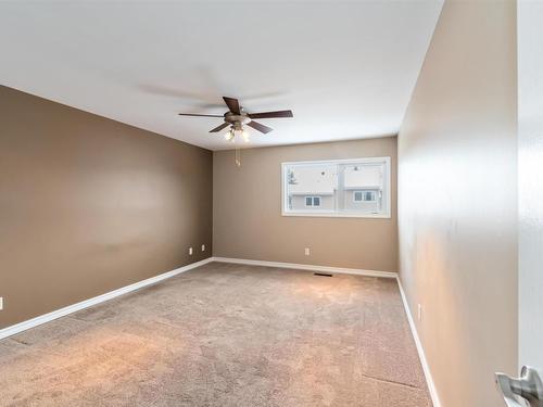 6730 36A Avenue, Edmonton, AB - Indoor Photo Showing Other Room