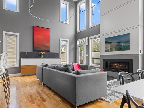 9441 101 Street, Edmonton, AB - Indoor Photo Showing Living Room With Fireplace