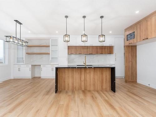 76 Edgefield Way, St. Albert, AB - Indoor Photo Showing Kitchen