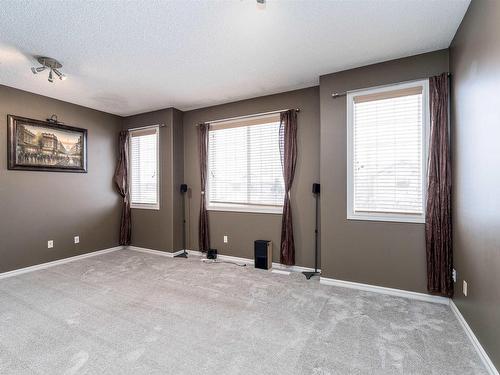 837 Barnes Link Link, Edmonton, AB - Indoor Photo Showing Other Room