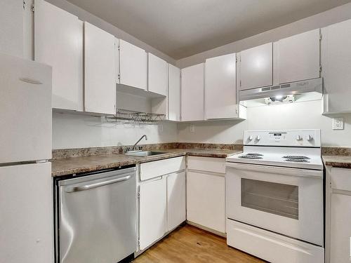 212 2624 Mill Woods Road E, Edmonton, AB - Indoor Photo Showing Kitchen