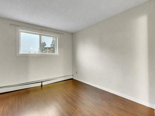 212 2624 Mill Woods Road E, Edmonton, AB - Indoor Photo Showing Other Room