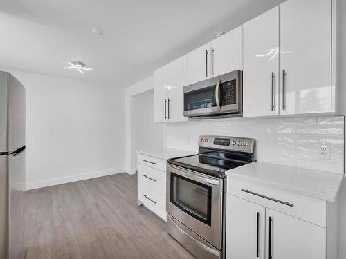 14216 58 Street, Edmonton, AB - Indoor Photo Showing Kitchen