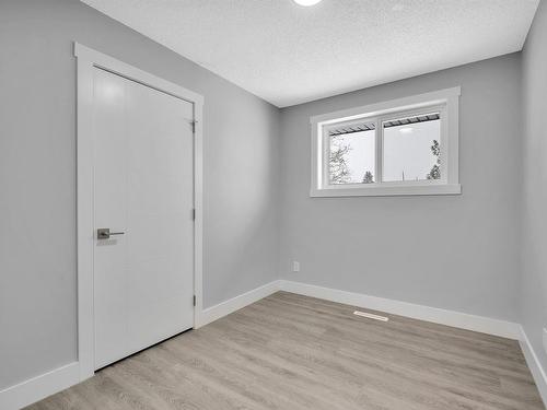 14216 58 Street, Edmonton, AB - Indoor Photo Showing Other Room