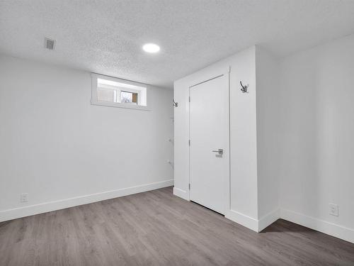 14216 58 Street, Edmonton, AB - Indoor Photo Showing Other Room