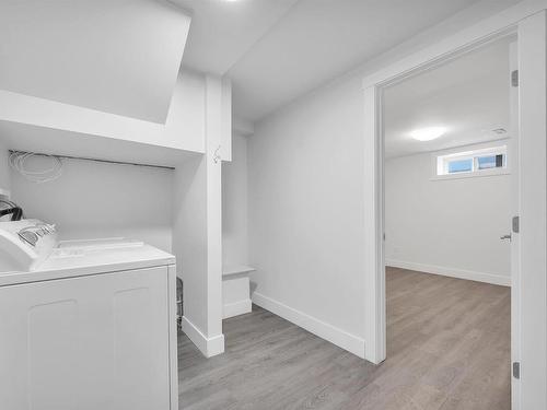 14216 58 Street, Edmonton, AB - Indoor Photo Showing Laundry Room