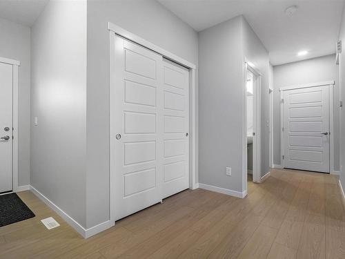 1403 13 Avenue, Edmonton, AB - Indoor Photo Showing Other Room