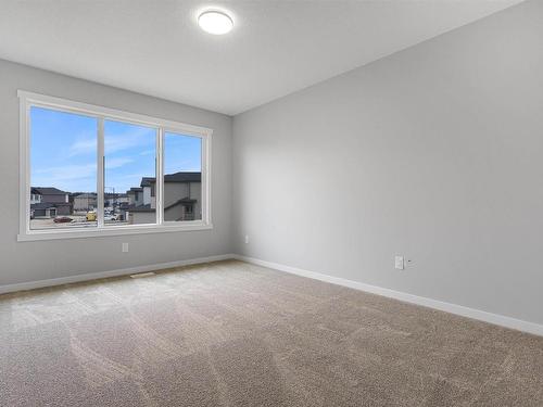 1403 13 Avenue, Edmonton, AB - Indoor Photo Showing Other Room