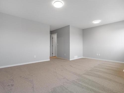 1403 13 Avenue, Edmonton, AB - Indoor Photo Showing Other Room