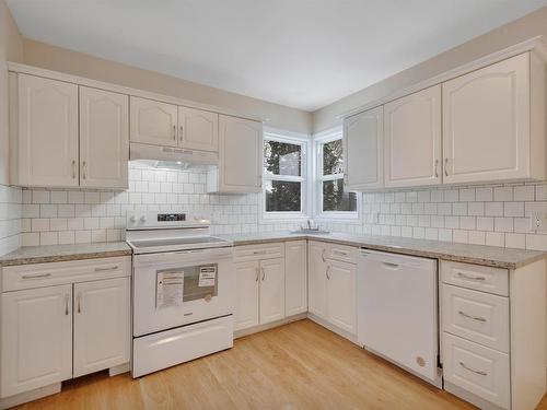 11419 87 Street, Edmonton, AB - Indoor Photo Showing Kitchen