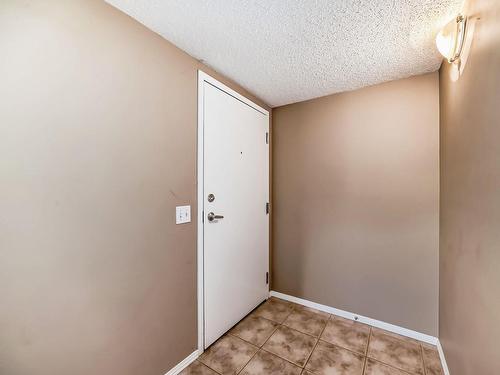 202 10528 77 Avenue, Edmonton, AB - Indoor Photo Showing Other Room