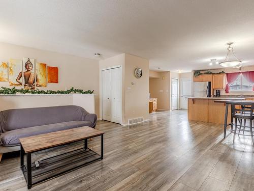 4713 49 Avenue, Legal, AB - Indoor Photo Showing Living Room