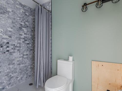 4713 49 Avenue, Legal, AB - Indoor Photo Showing Bathroom