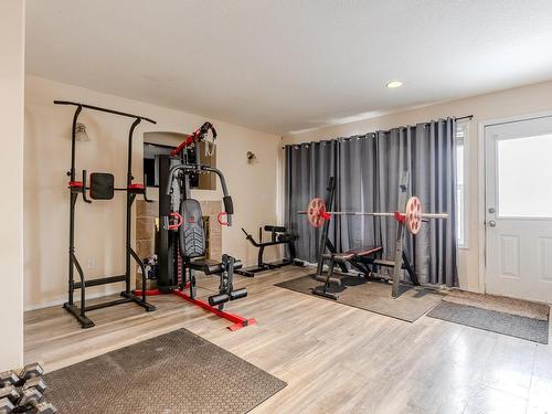 4713 49 Avenue, Legal, AB - Indoor Photo Showing Gym Room