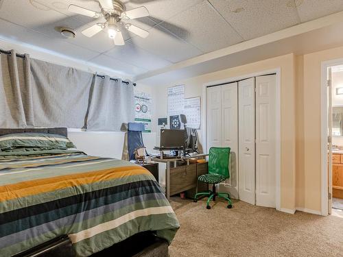 4713 49 Avenue, Legal, AB - Indoor Photo Showing Bedroom