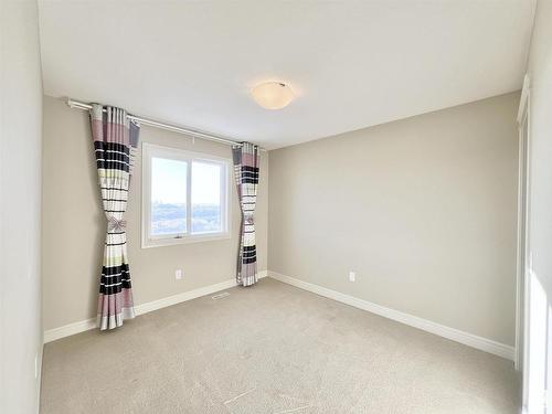 16607 18 Avenue, Edmonton, AB - Indoor Photo Showing Other Room