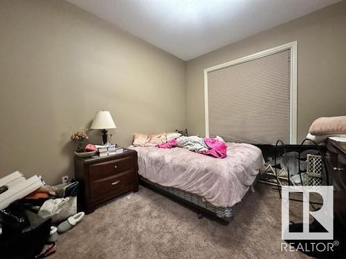 921 207 Street, Edmonton, AB - Indoor Photo Showing Bedroom