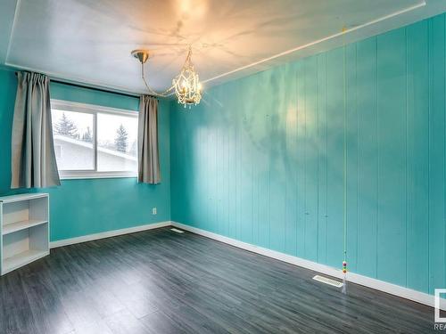 3619 111 Avenue, Edmonton, AB - Indoor Photo Showing Other Room