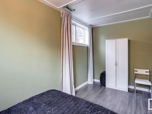 3619 111 Avenue, Edmonton, AB - Indoor Photo Showing Bedroom