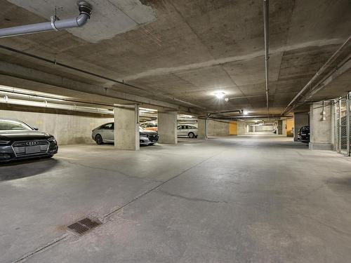 201 10319 111 Street, Edmonton, AB - Indoor Photo Showing Garage