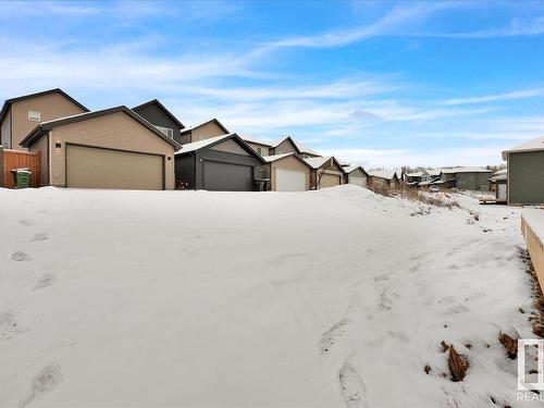 1109 Gyrfalcon Crescent, Edmonton, AB - Outdoor