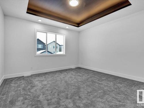 1109 Gyrfalcon Crescent, Edmonton, AB - Indoor Photo Showing Other Room