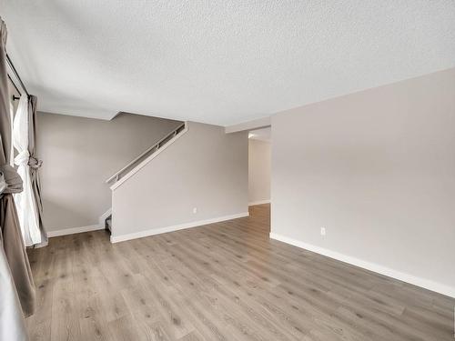 26 1005 Graydon Hill Boulevard, Edmonton, AB - Indoor Photo Showing Other Room