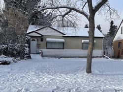 9614 90 ST NW  Edmonton, AB T6C 3M5