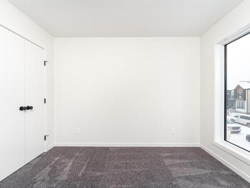 7333 Klapstein Crescent, Edmonton, AB - Indoor Photo Showing Other Room