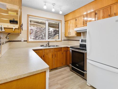 188 Marion Drive, Sherwood Park, AB - Indoor Photo Showing Kitchen With Double Sink