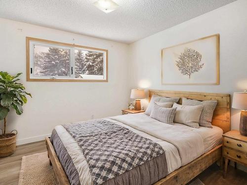 188 Marion Drive, Sherwood Park, AB - Indoor Photo Showing Bedroom