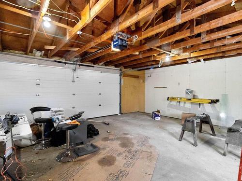 188 Marion Drive, Sherwood Park, AB - Indoor Photo Showing Garage