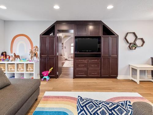 2790 Wheaton Drive, Edmonton, AB - Indoor Photo Showing Bedroom