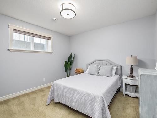 2790 Wheaton Drive, Edmonton, AB - Indoor Photo Showing Bedroom