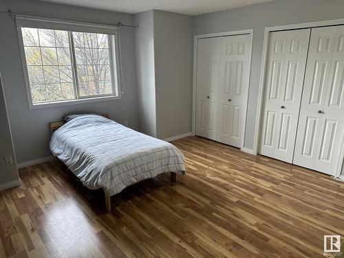 7932 2 Avenue, Edmonton, AB - Indoor Photo Showing Bedroom