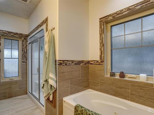 7126 Township Road 514, Rural Parkland County, AB - Indoor Photo Showing Bathroom