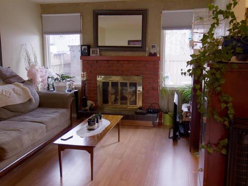 13861 24 Street, Edmonton, AB - Indoor Photo Showing Living Room With Fireplace