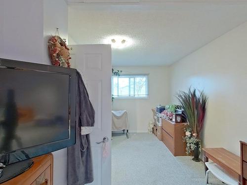 13861 24 Street, Edmonton, AB - Indoor Photo Showing Other Room